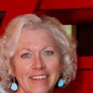 Meet your Posher, Carolyn